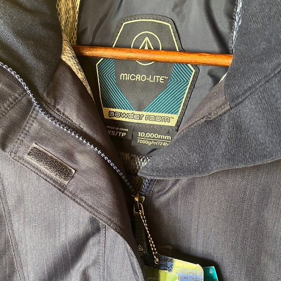 NEW Powder Room Micro-Lite Jacket - Picture 8 of 14